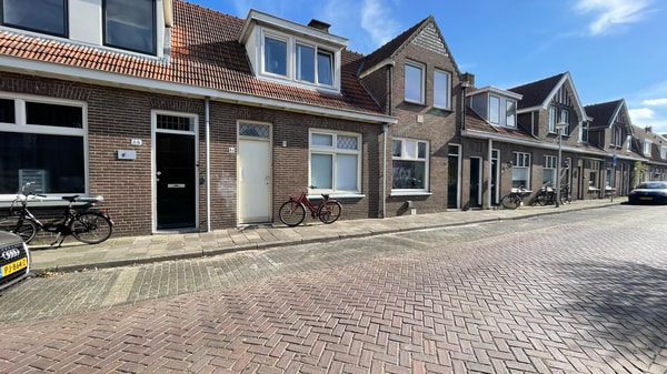 Borneostraat 64
