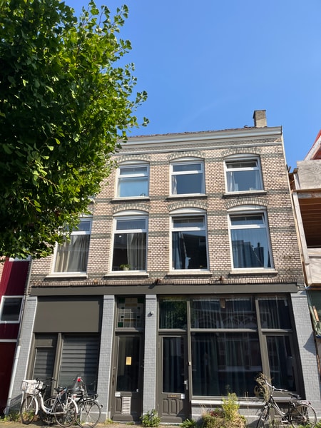 Van Karnebeekstraat 105